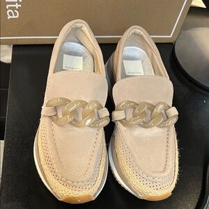 Dolce Vita Women's Tan Chain Loafers